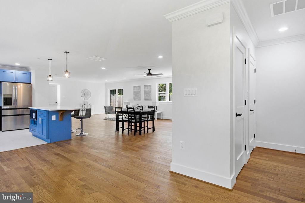 6620 Napoli Road Temple Hills, MD 20748 - Photo 12 of 38 a view of kitchen with breakfast area