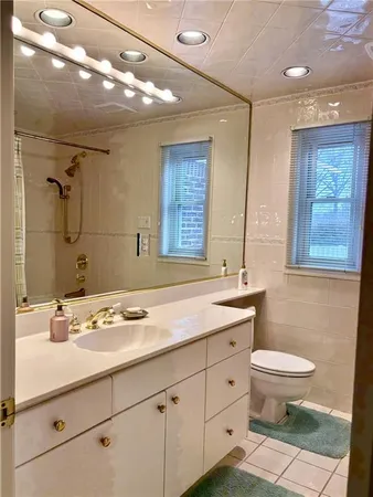 $579,900 | 132 Penhurst Drive, Pittsburgh, PA 15235