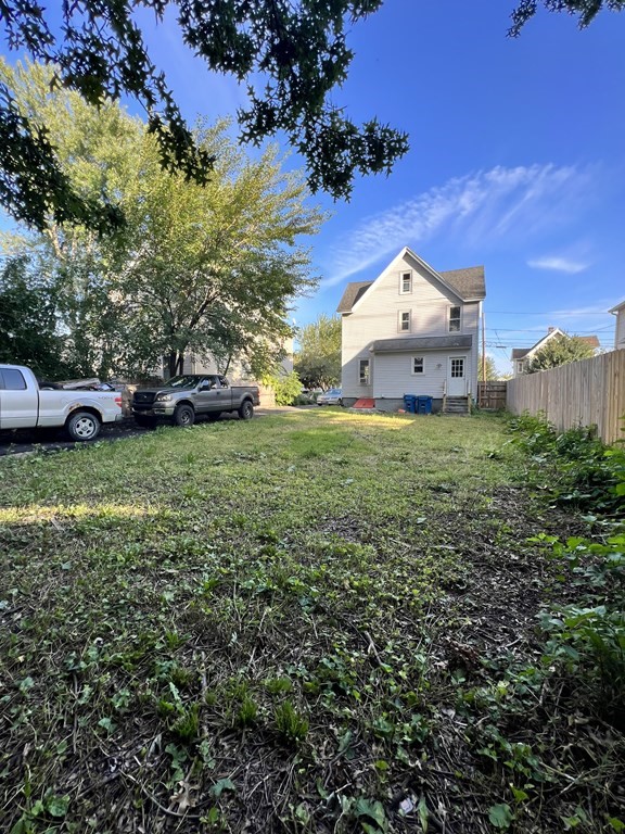 62 George Street West Springfield, MA 01089 - Photo 15 of 16 Gallery Image 15