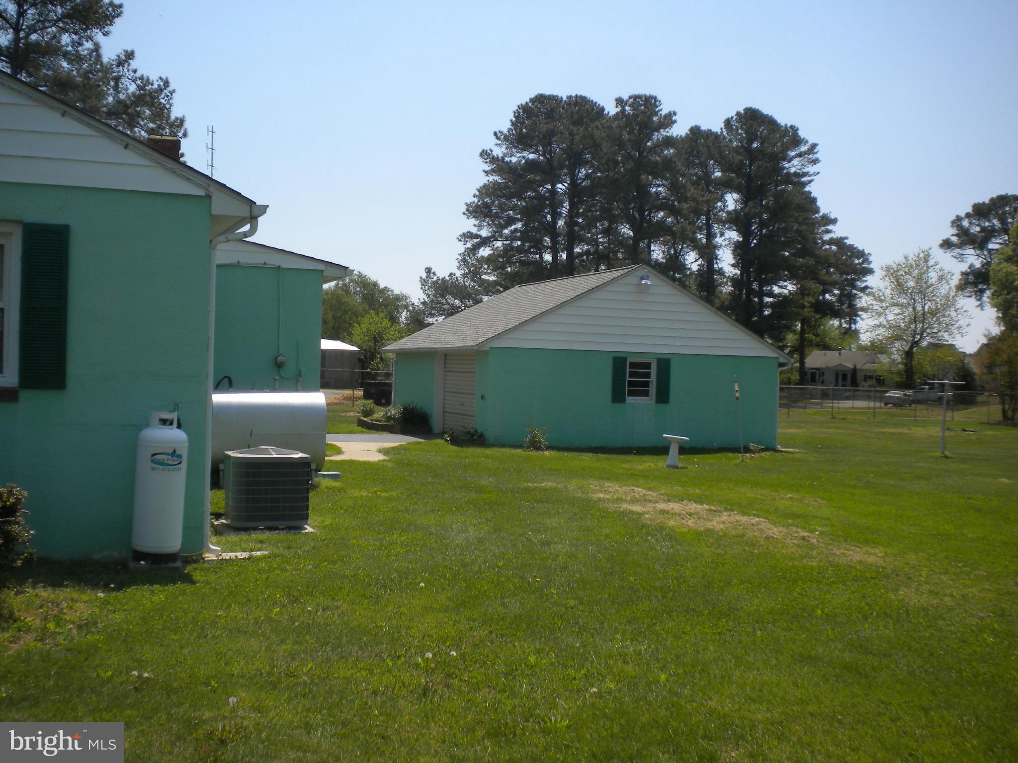 17323 Piney Point Road Piney Point, MD 20674 - Photo 4 of 4 Garage