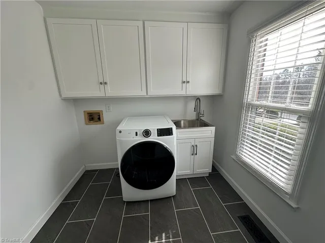 $549,000 | 1509 Lakefield Drive, Clemmons, NC 27012