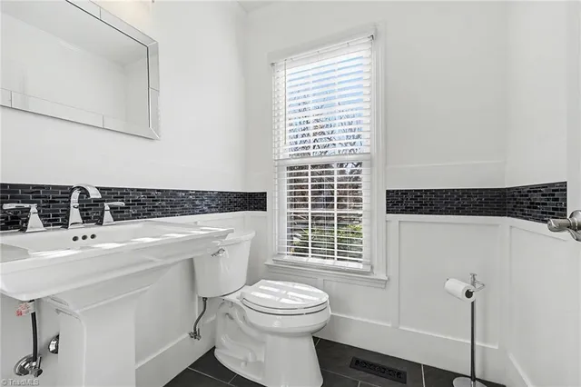 $549,000 | 1509 Lakefield Drive, Clemmons, NC 27012