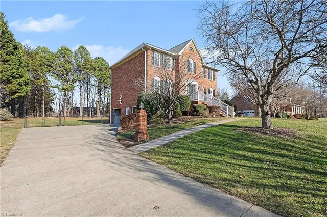 $549,000 | 1509 Lakefield Drive, Clemmons, NC 27012