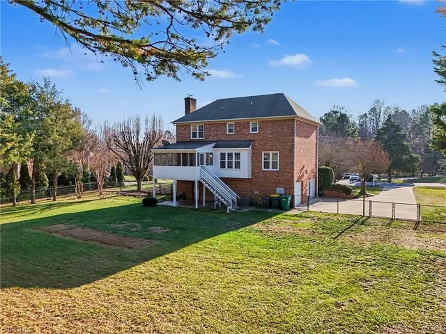 $549,000 | 1509 Lakefield Drive, Clemmons, NC 27012