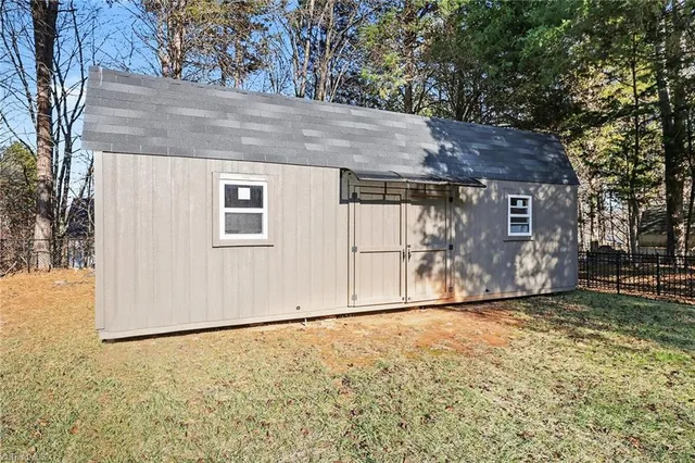 $549,000 | 1509 Lakefield Drive, Clemmons, NC 27012