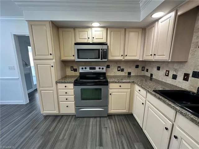 $549,000 | 1509 Lakefield Drive, Clemmons, NC 27012