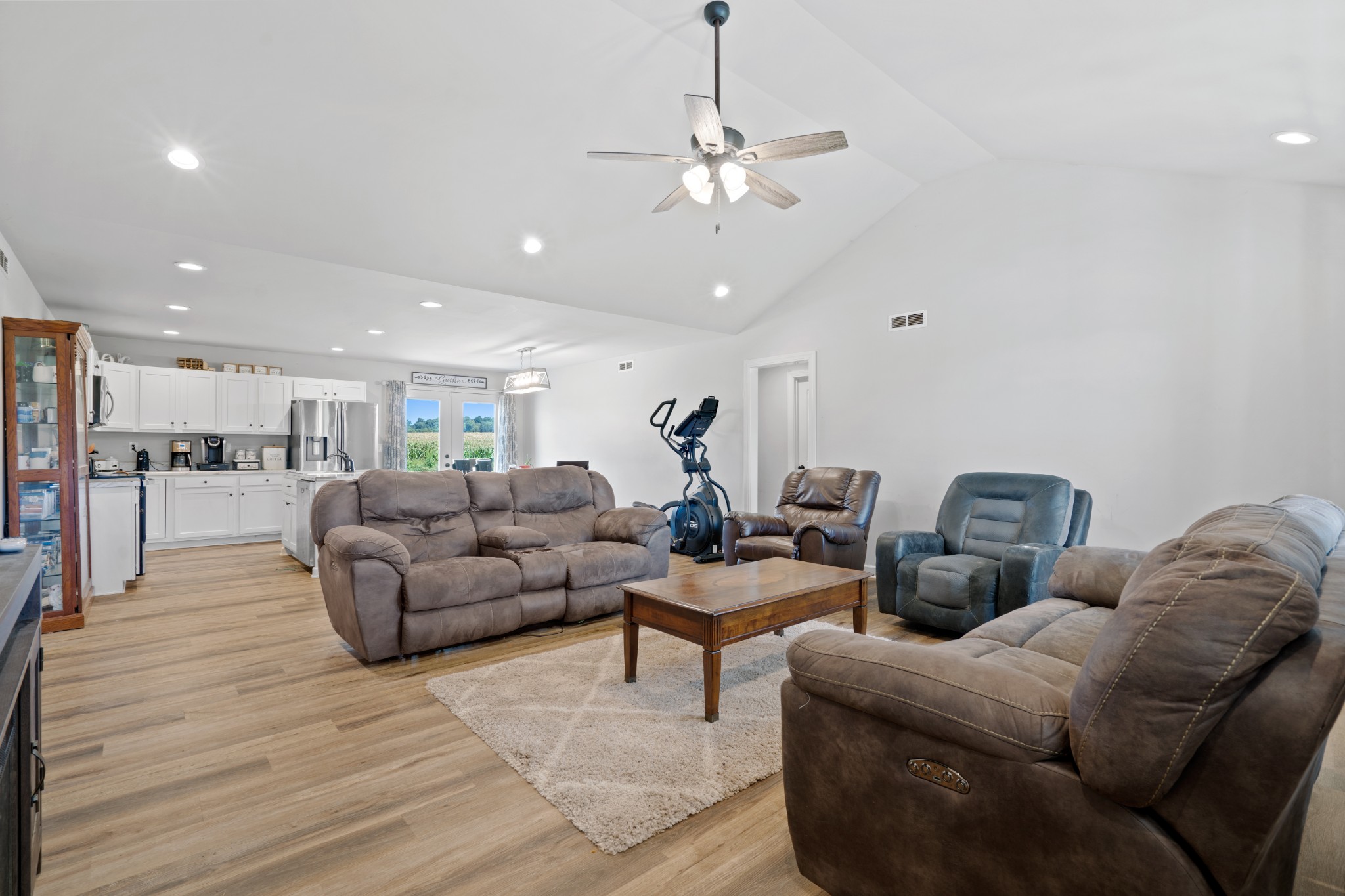 574 Stratton Road Elkton, KY 42220 - Photo 9 of 33 Gallery Image 9