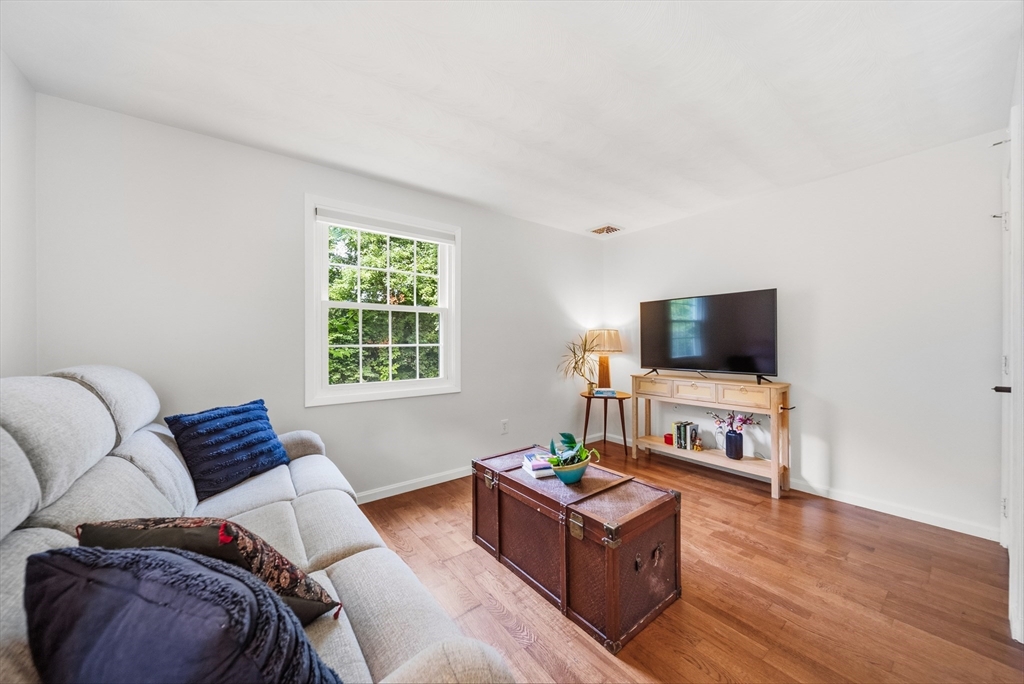 38 Ruthellen Road Chelmsford, MA 01824 - Photo 19 of 37 Gallery Image 19