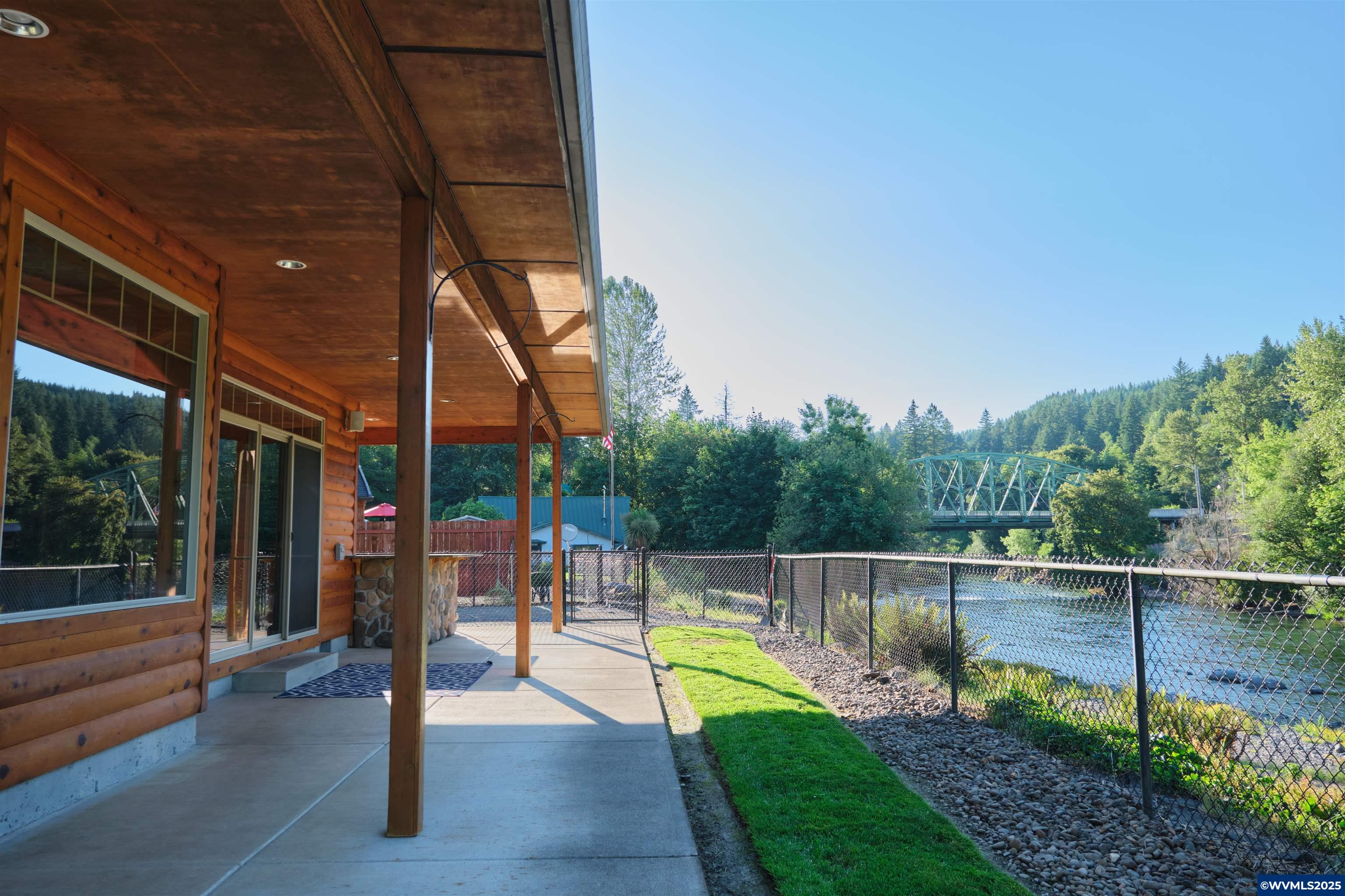 222 Southeast Whitten Road Mill City, OR 97360 - Photo 42 of 50