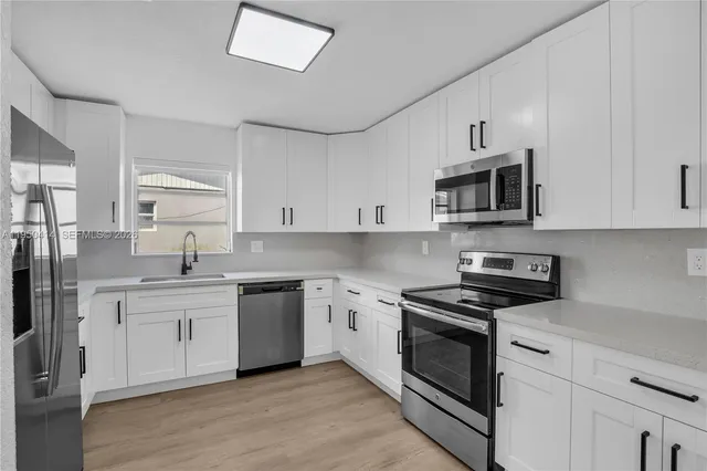 $599,000 | 911 Northwest 200th Terrace, Miami Gardens, FL 33169