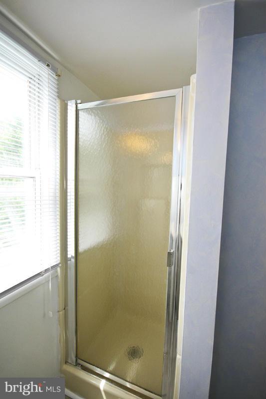 119 North Hammonds Ferry Road Linthicum Heights, MD 21090 - Photo 18 of 27 Bath (Master)