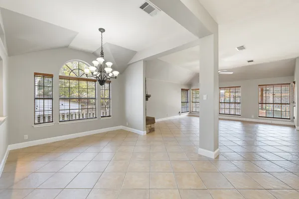 $689,000 | 604 Cutty Trail, Lakeway, TX 78734