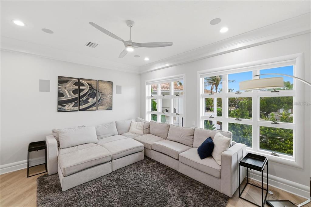 4034 Roberts Point Road Sarasota, FL 34242 - Photo 50 of 98 Gallery Image 50