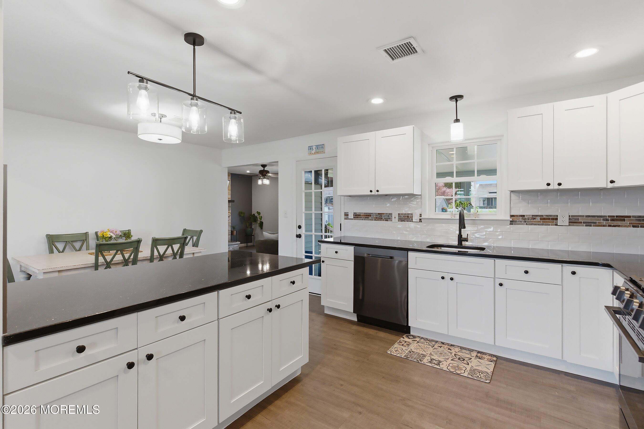 3724 River Road Point Pleasant, NJ 08742 - Photo 2 of 34 14-Kitchen 2
