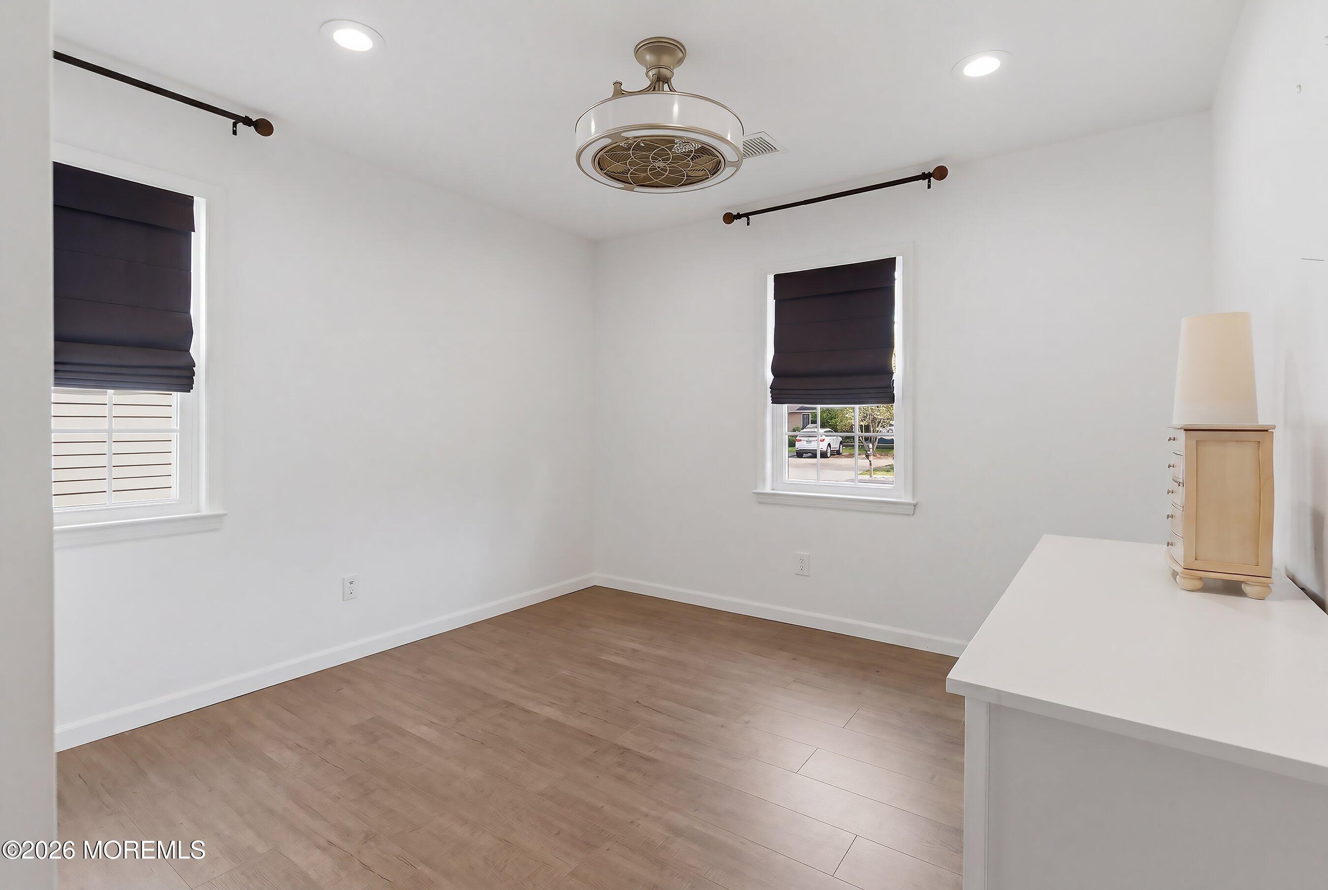3724 River Road Point Pleasant, NJ 08742 - Photo 27 of 34 25-Guest Bed 2