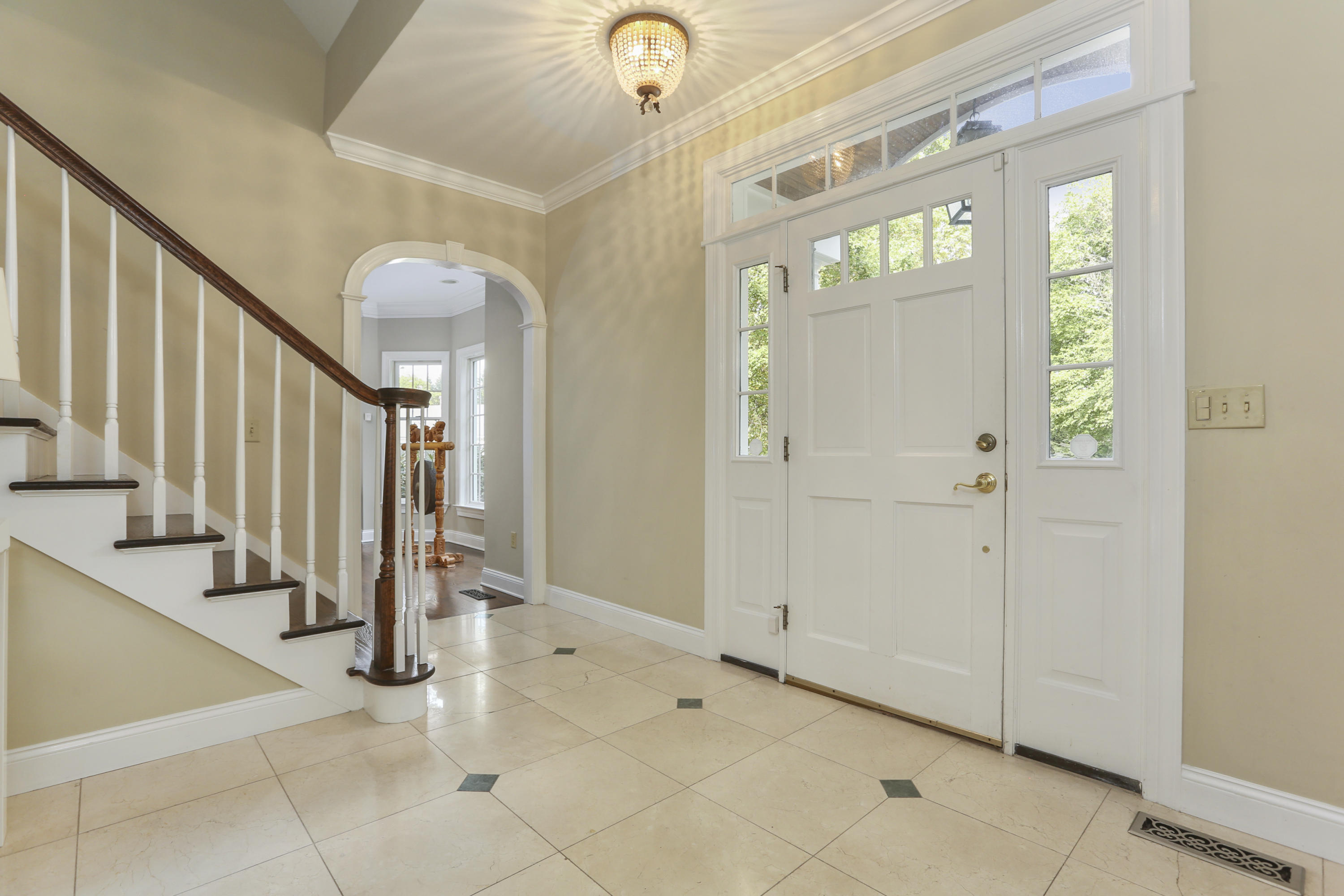 52 Old Studio Road New Canaan, CT 06840 - Photo 6 of 33 007-photo--7612073