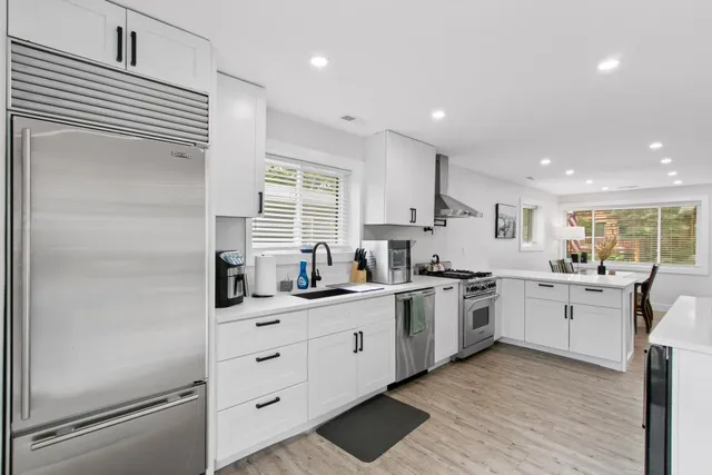 $797,000 | 539 Highland Road, Williams Bay, WI 53191