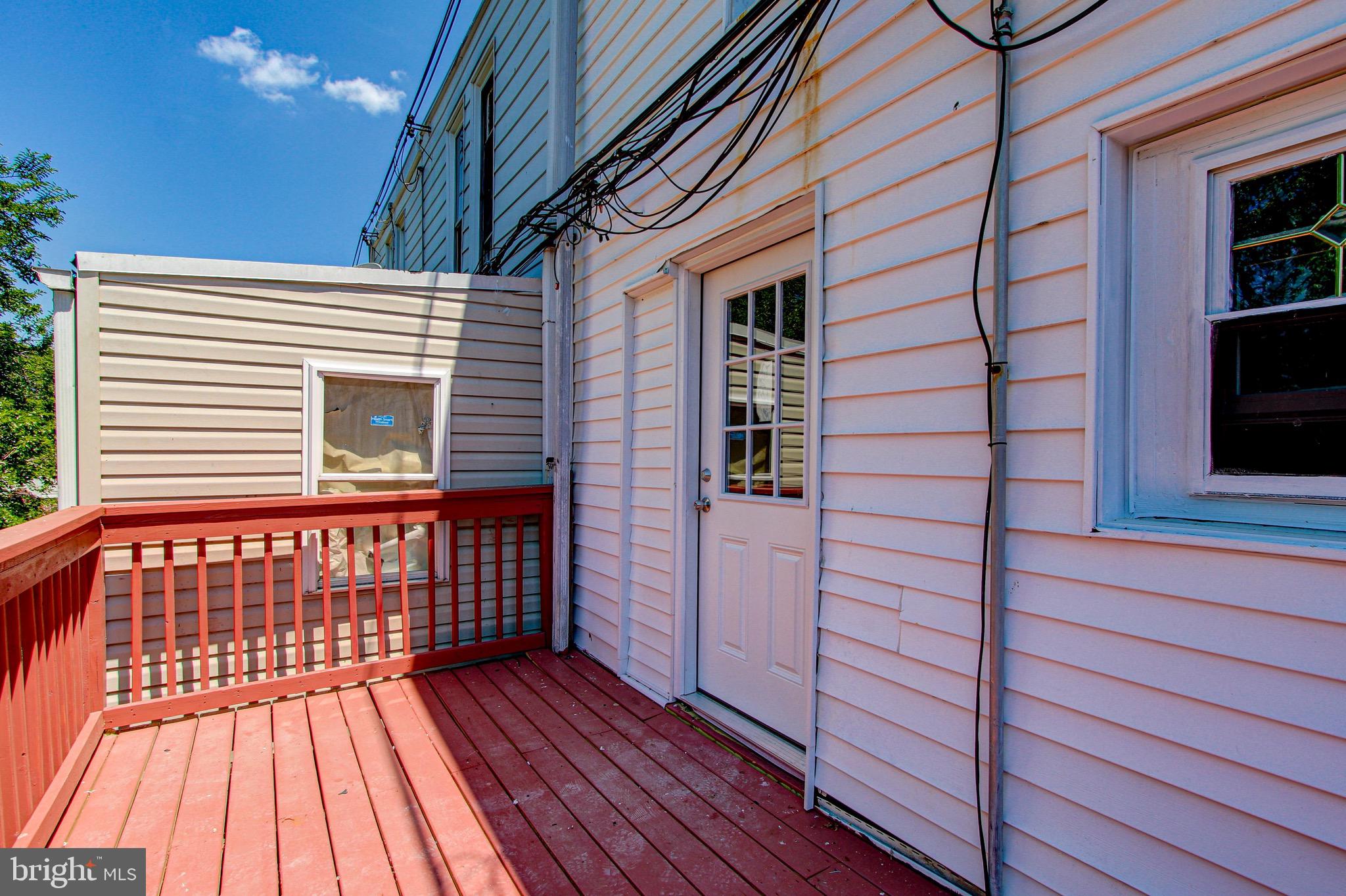 524 Glendale Road Upper Darby, PA 19082 - Photo 42 of 51 a view of wooden balcony