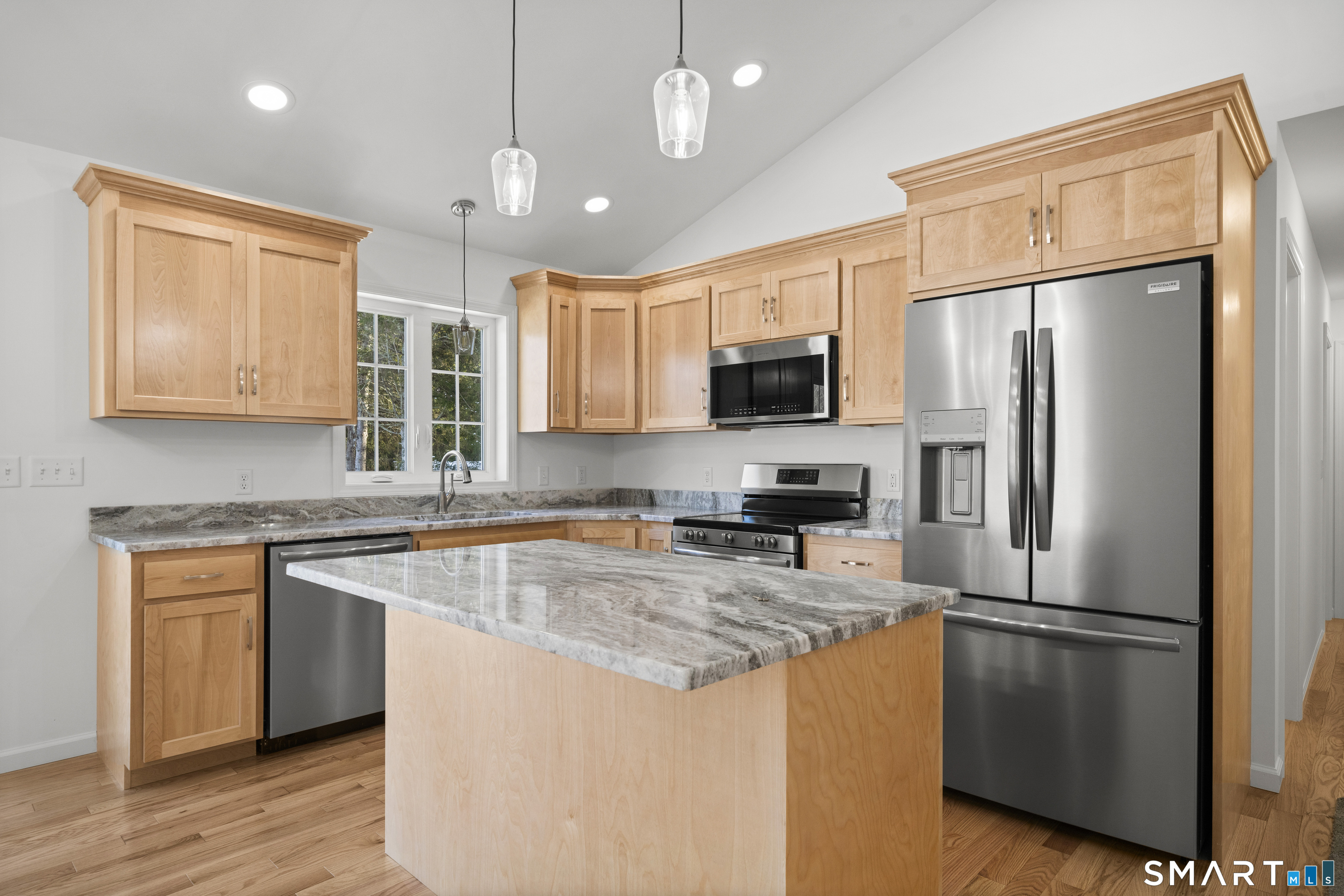 446 D Norwich-Westerly Road North Stonington, CT 06359 - Photo 14 of 27