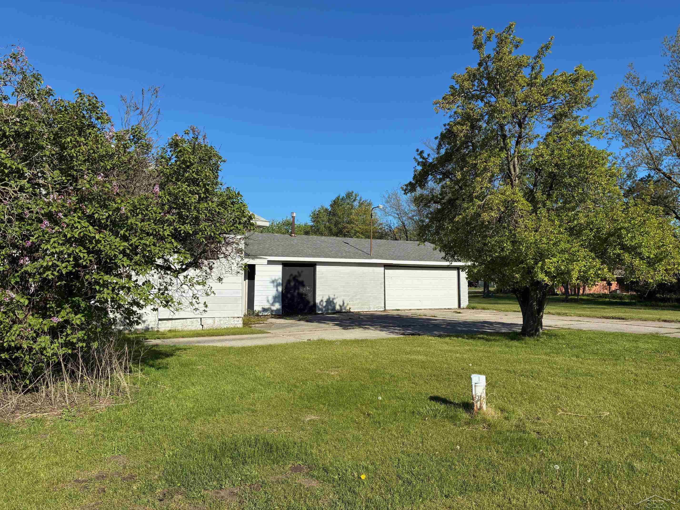 22932 Gratiot Road Merrill, MI 48637 - Photo 13 of 16