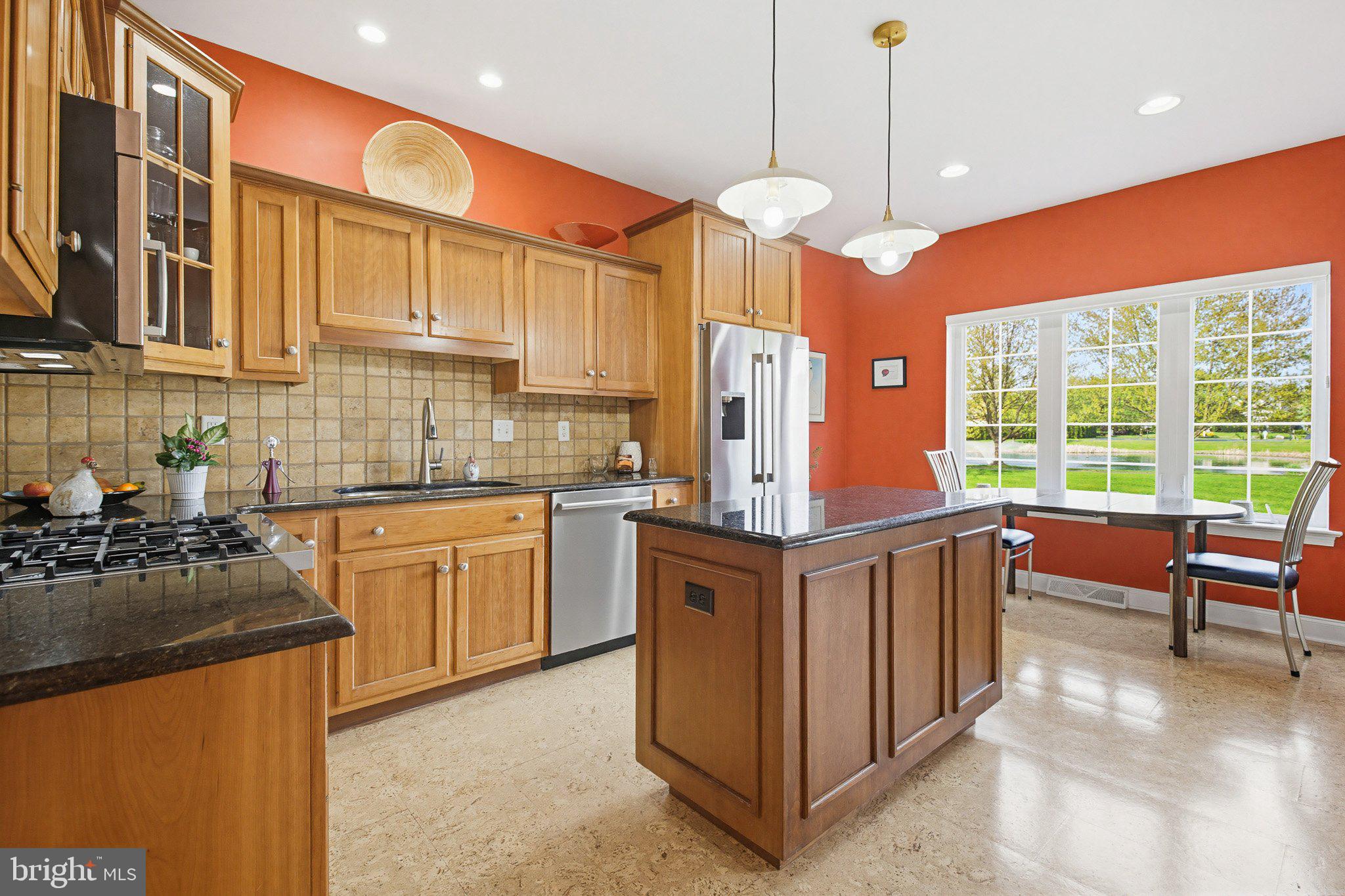 704 Woodfield Drive Lititz, PA 17543 - Photo 10 of 44