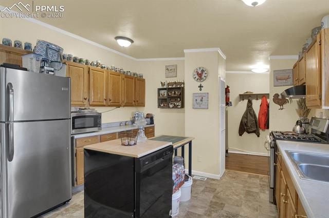 2755 South Meridian Road Colorado Springs, CO 80929 - Photo 5 of 26 Gallery Image 5
