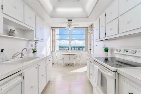 $235,000 | 18031 Biscayne Boulevard, Unit 1104, Aventura, FL 33160