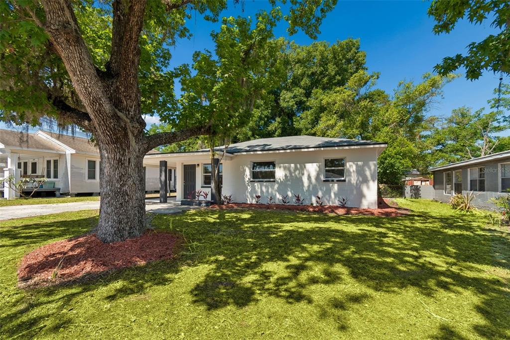 11206 North Arden Avenue Tampa, FL 33612 - Photo 2 of 40