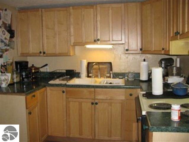 5330 Wyman Road Blanchard, MI 49310 - Photo 2 of 13 1779492-1.JPG