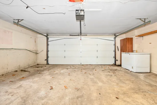 $288,500 | 6500 163rd Place, Tinley Park, IL 60477