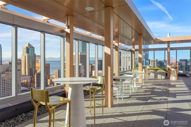 $1,160,000 | 800 Columbia Street, Unit 2808, Seattle, WA 98104