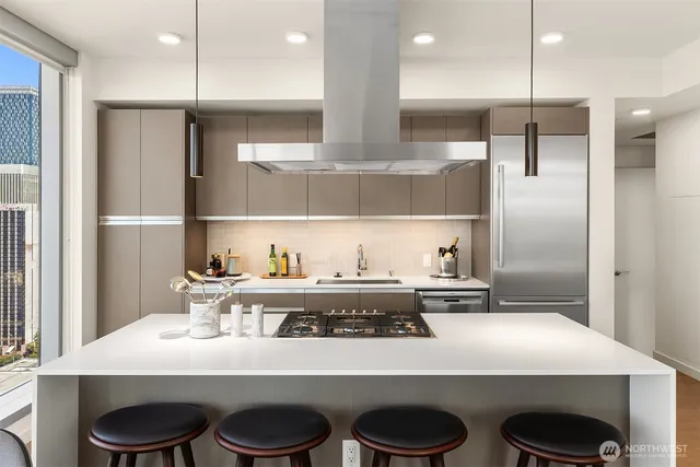 $1,160,000 | 800 Columbia Street, Unit 2808, Seattle, WA 98104