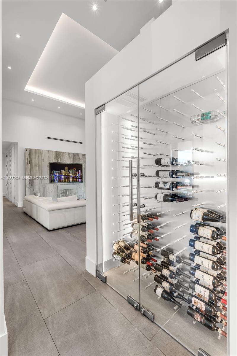 8271 Southwest 67th Street Miami, FL 33143 - Photo 39 of 88