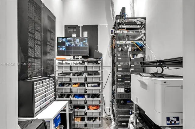 $4,700,000 | 8271 Southwest 67th Street, Miami, FL 33143