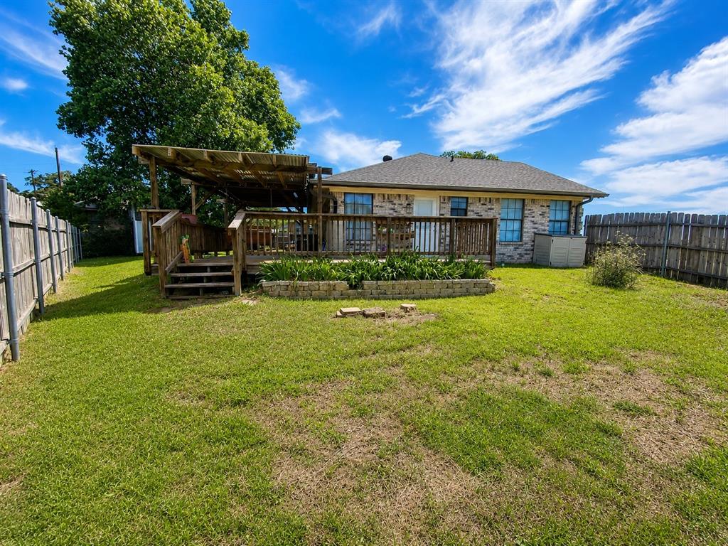 404 Old Mansfield Road Keene, TX 76059 - Photo 27 of 33 View of deck from side fence