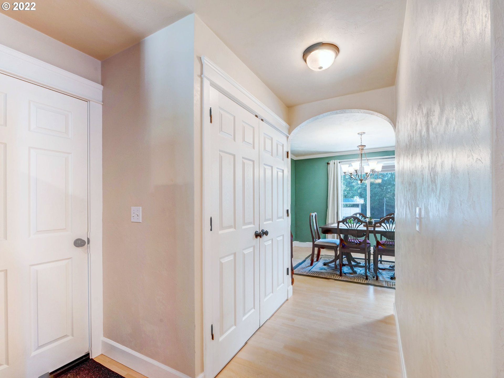 209 Pond Turtle Way Cottage Grove, OR 97424 - Photo 11 of 28 Laundry