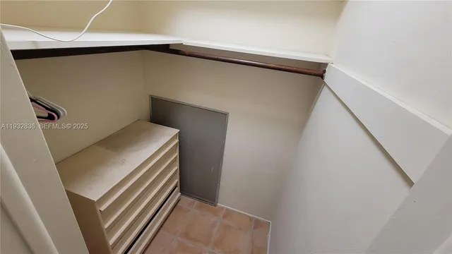 $1,950 | Flamingo-Lummus, Miami Beach, FL 33139