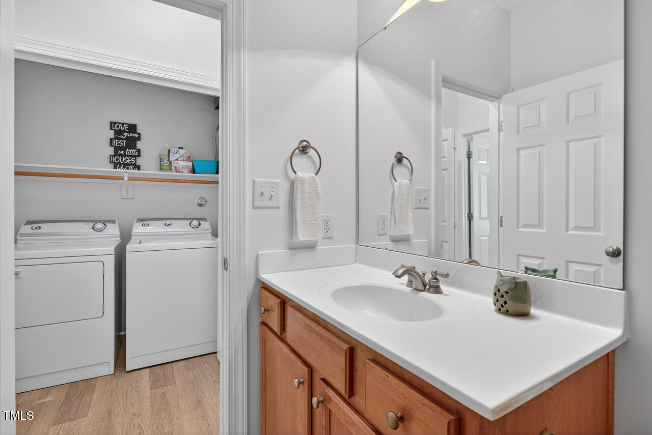 105 Jones Ferry Road, Unit H Carrboro, NC 27510 - Photo 21 of 37 38