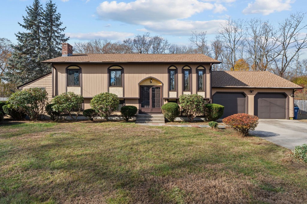 400 Cole Farm Road Warwick, RI 02889 - Photo 1 of 35