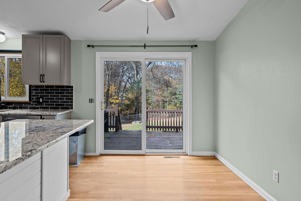 400 Cole Farm Road Warwick, RI 02889 - Photo 13 of 35