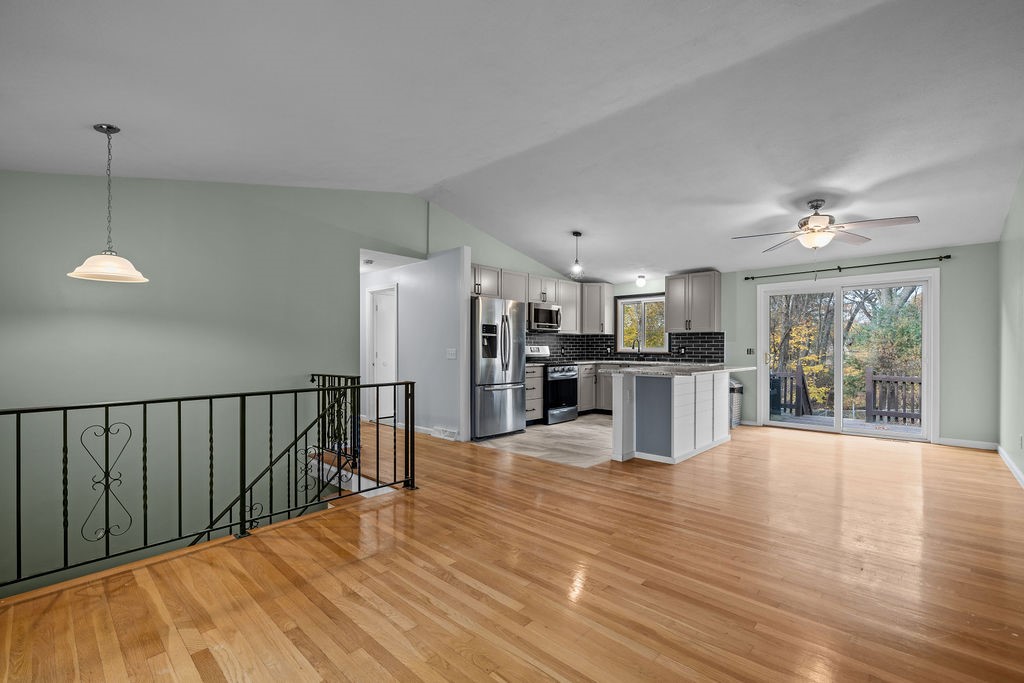 400 Cole Farm Road Warwick, RI 02889 - Photo 14 of 35