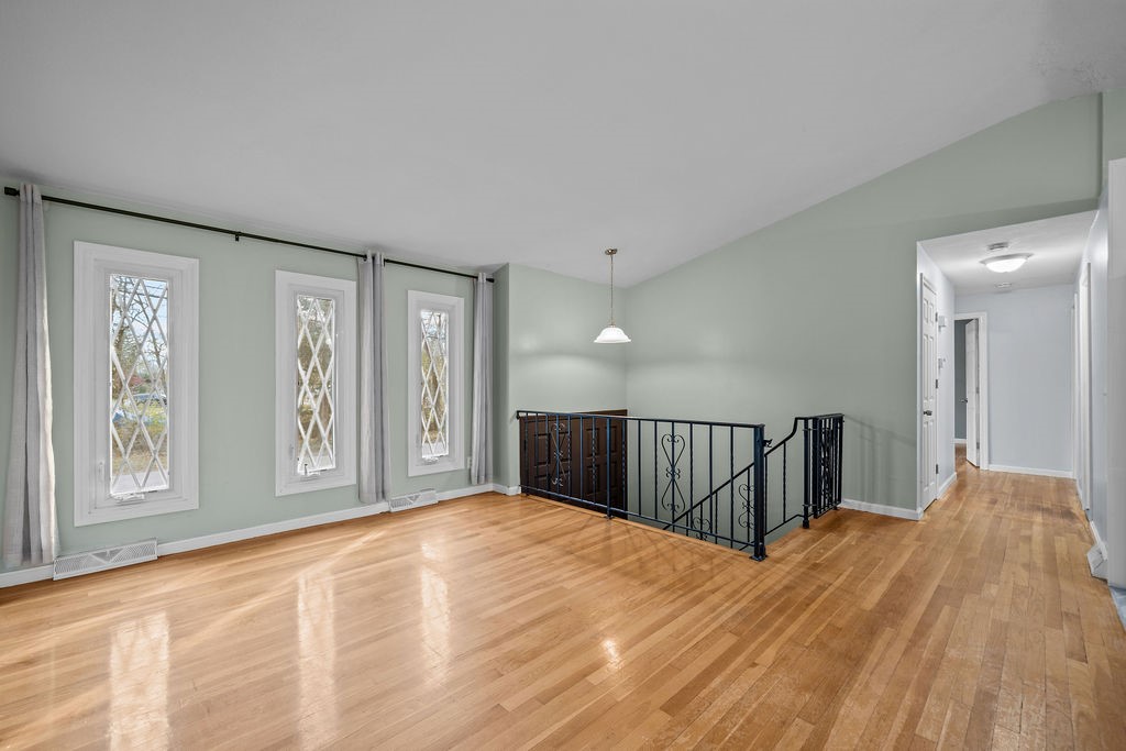 400 Cole Farm Road Warwick, RI 02889 - Photo 15 of 35