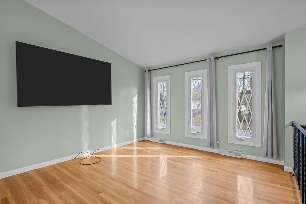 400 Cole Farm Road Warwick, RI 02889 - Photo 17 of 35