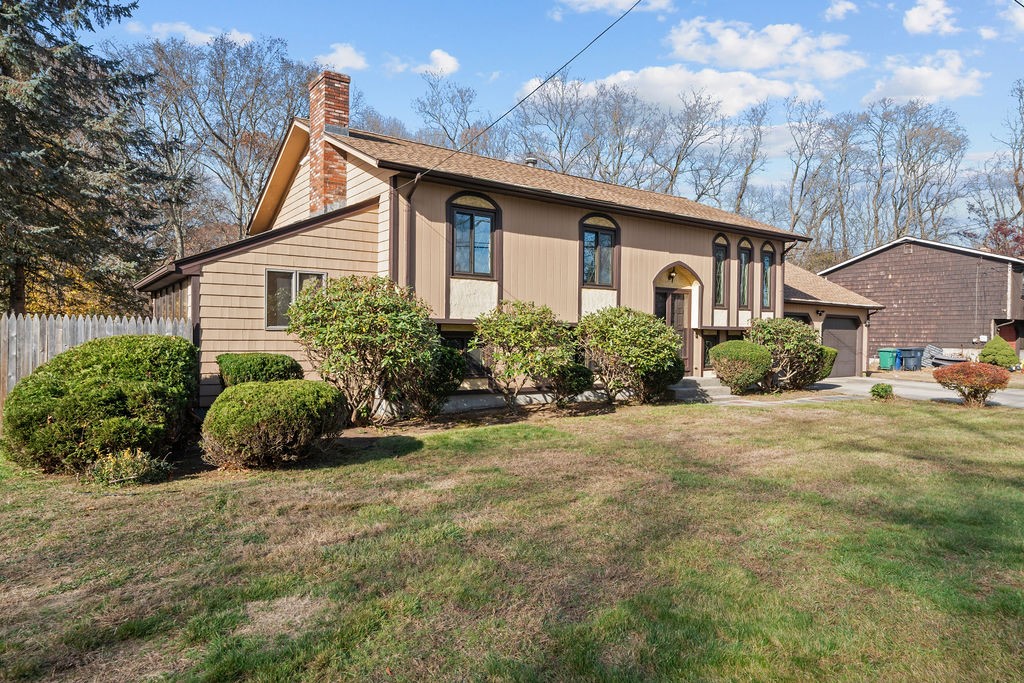 400 Cole Farm Road Warwick, RI 02889 - Photo 2 of 35