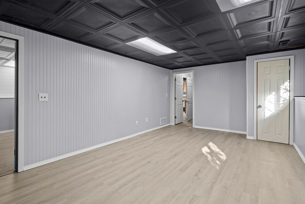 400 Cole Farm Road Warwick, RI 02889 - Photo 29 of 35