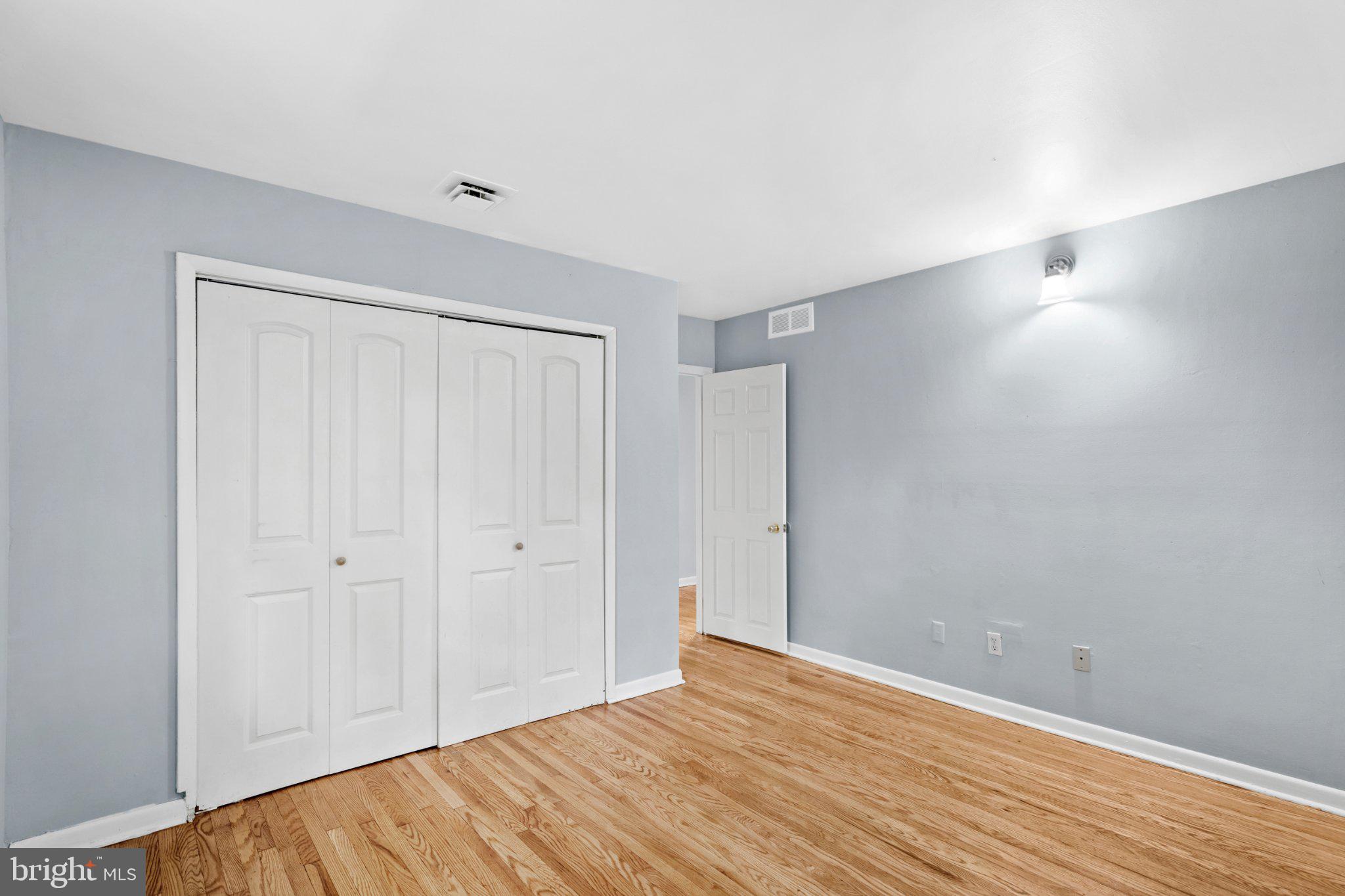 609 Foster Road Cheltenham, PA 19012 - Photo 34 of 44 Bright and airy space awaits you.