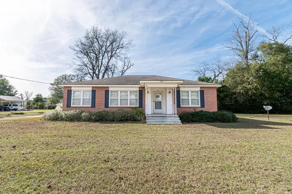 $174,000 | 205 North Davis Street, Columbia, AL 36319