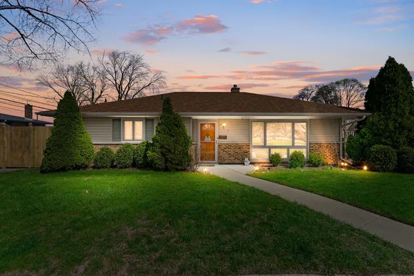 $280,000 | 9966 South California Avenue, Evergreen Park, IL 60805