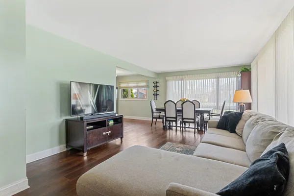 $280,000 | 9966 South California Avenue, Evergreen Park, IL 60805