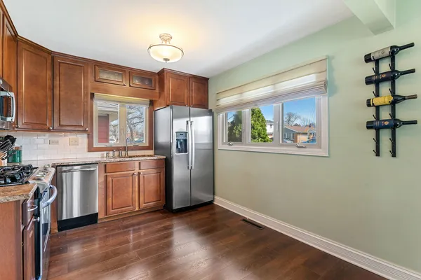 $280,000 | 9966 South California Avenue, Evergreen Park, IL 60805
